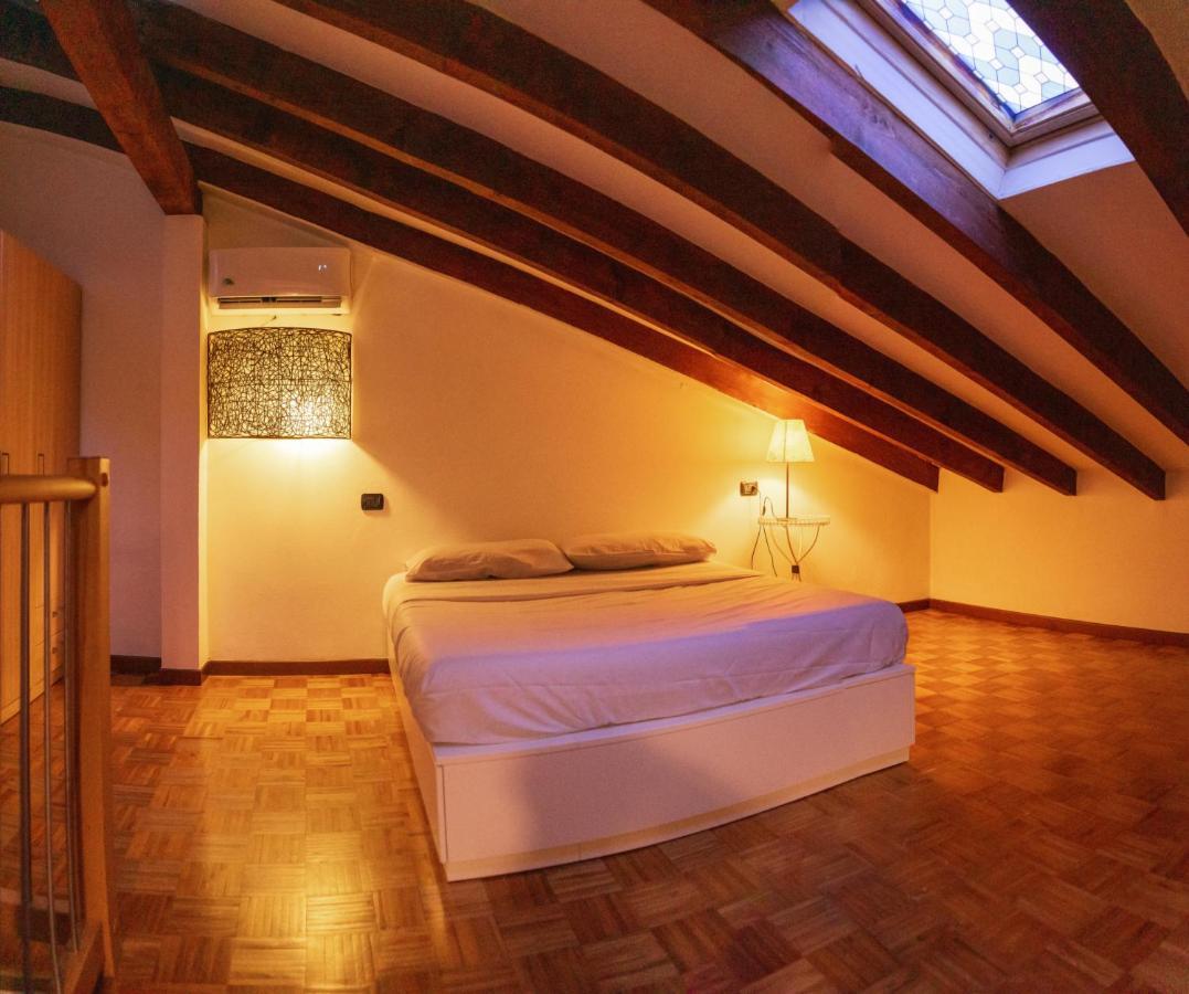 Apartmán La Casa Di Ale Lecco Exteriér fotografie
