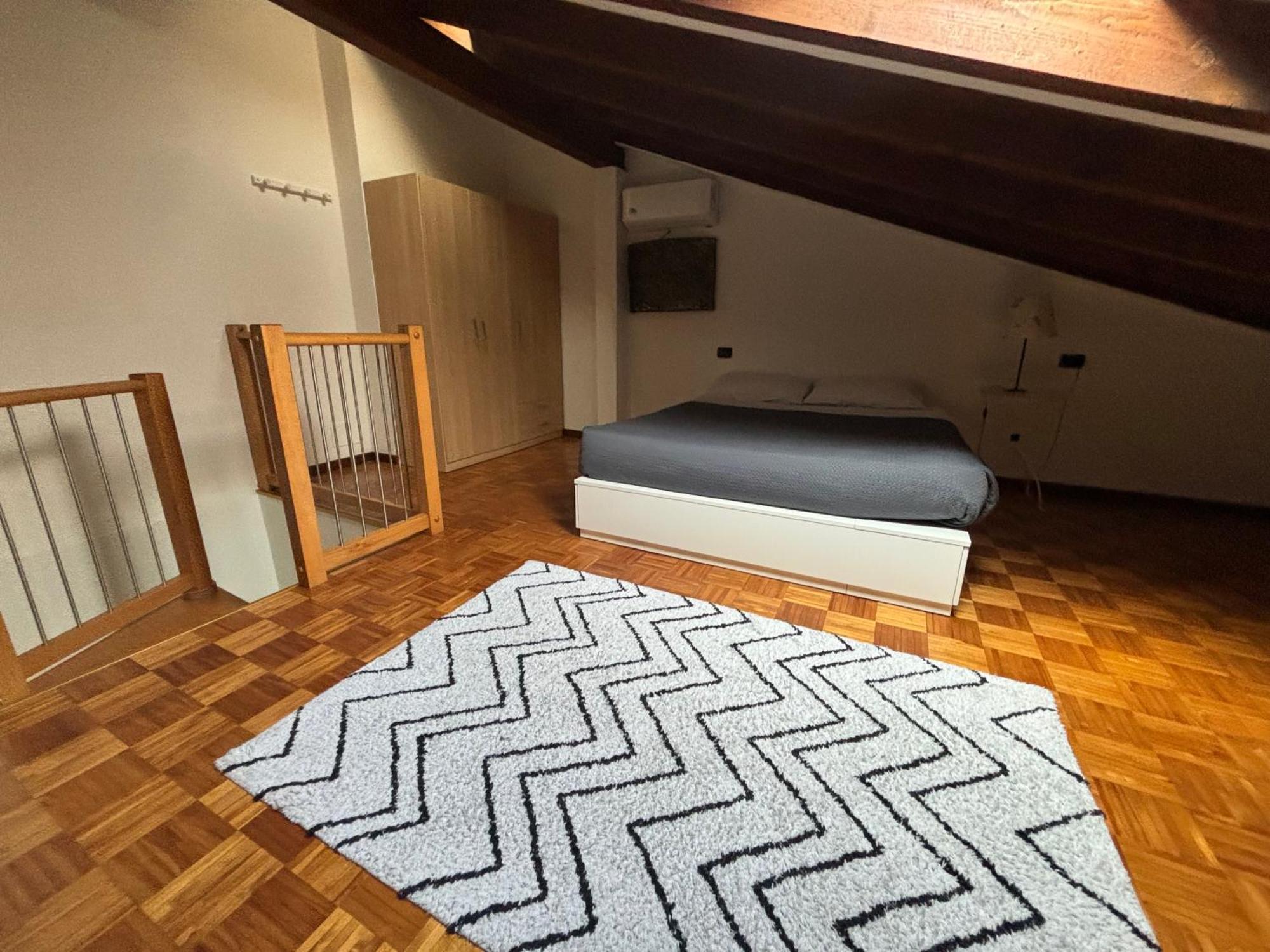 Apartmán La Casa Di Ale Lecco Exteriér fotografie